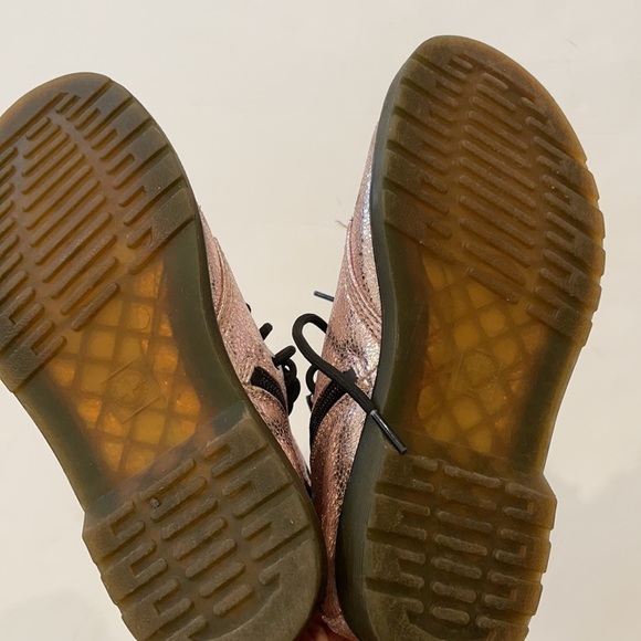 Dr. Martens 1460J shiny rose pink pascal 8eye leather boots 5 - Picture 9 of 9